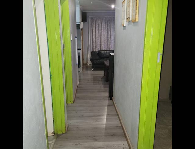 4 BEDROOM HOUSE FOR SALE IN PROTEA GLEN EXT